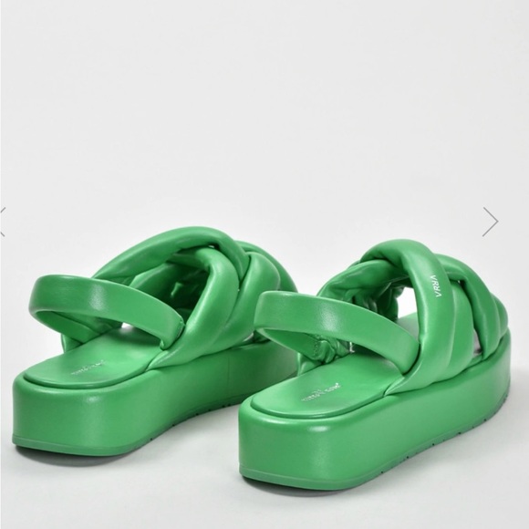 Women’s Green sandals - Picture 2 of 4